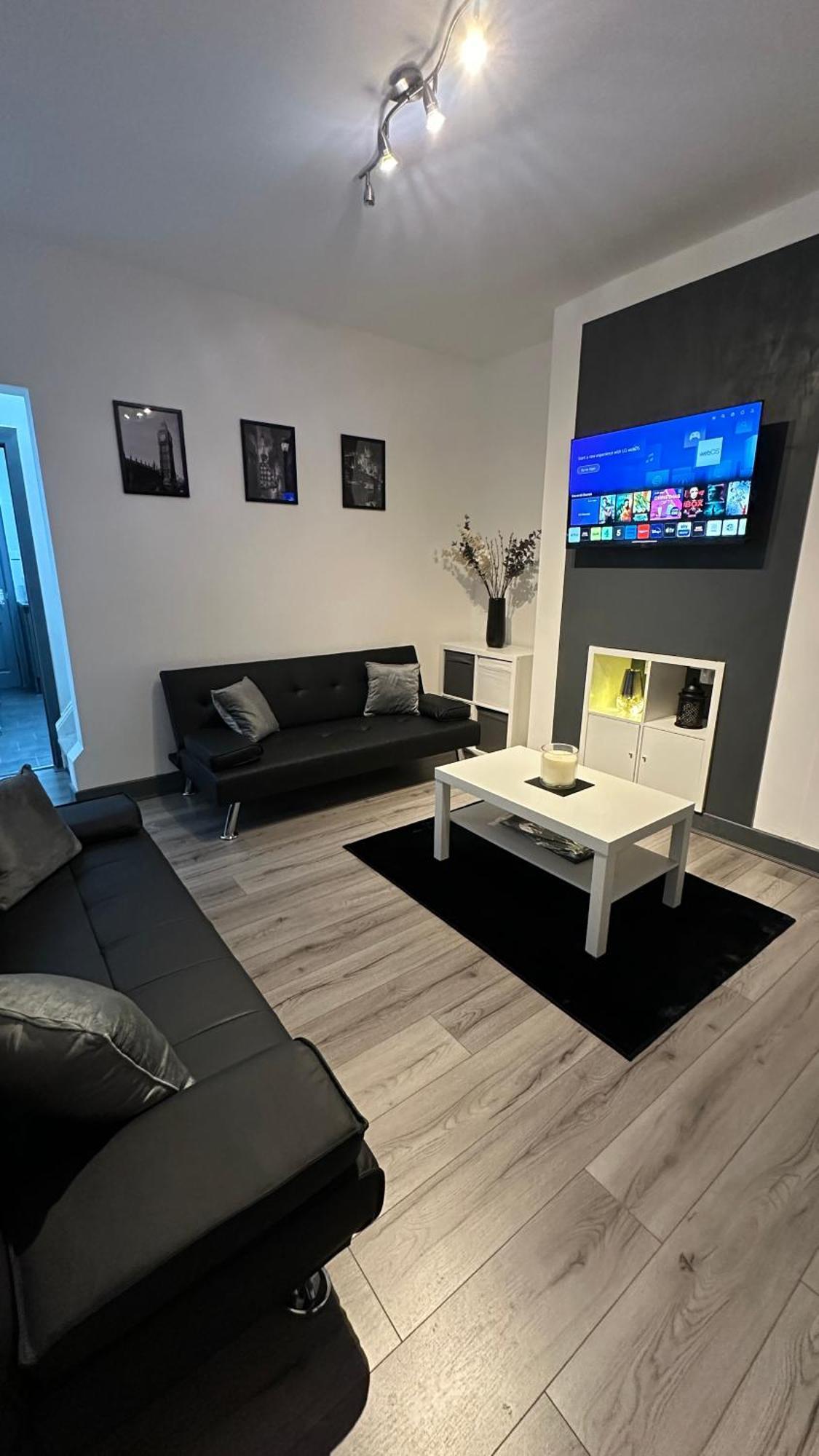 Modern 2 Bed Near Turf Moor Football Stadium, Parks, Canal And Lake Burnley Exterior foto